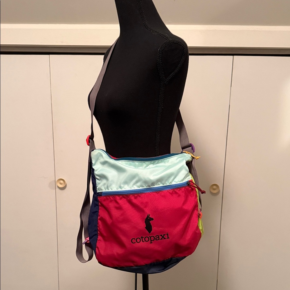 Cotopaxi shoulder or crossbody bag